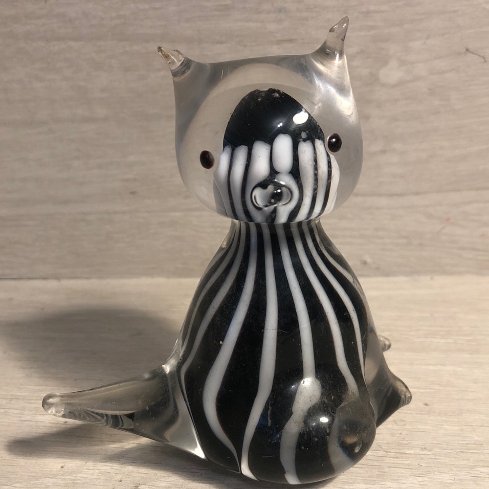 Vintage Enesco Glass blown Striped Cat figurine paperweight Pls Read